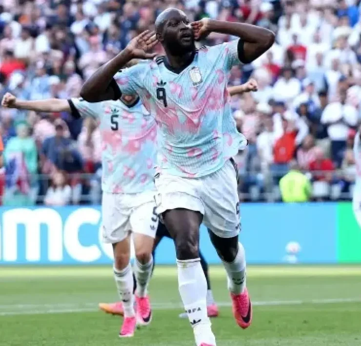 Tercer anfitrión quedó eliminado con goleada y Bélgica avanza con autoridad