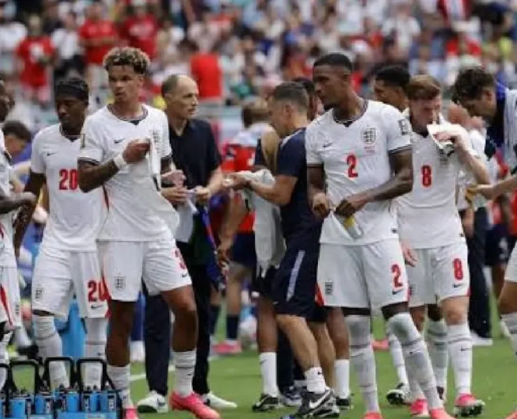 Tercer semifinalista espera rival tras eliminar a Noruega