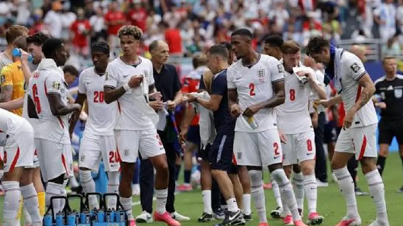 Tercer semifinalista espera rival tras eliminar a Noruega