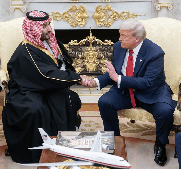 Trump condiciona pacto nuclear con Arabia Saudita