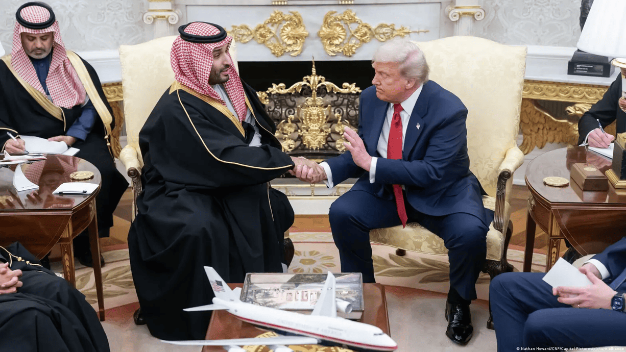 Trump condiciona pacto nuclear con Arabia Saudita