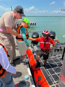 La Secretaría de Marina fortalece la proximidad social con visita guiada de niñas y niños del Instituto Emmi Pikler, en Chetumal