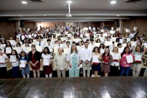 A través de la Coordinación Estatal de inglés, las acciones alcanzaron 452 escuelas y más de 1,100 docentes, acercando herramientas para que las y los estudiantes desarrollen mayores competencias académicas y profesionales
