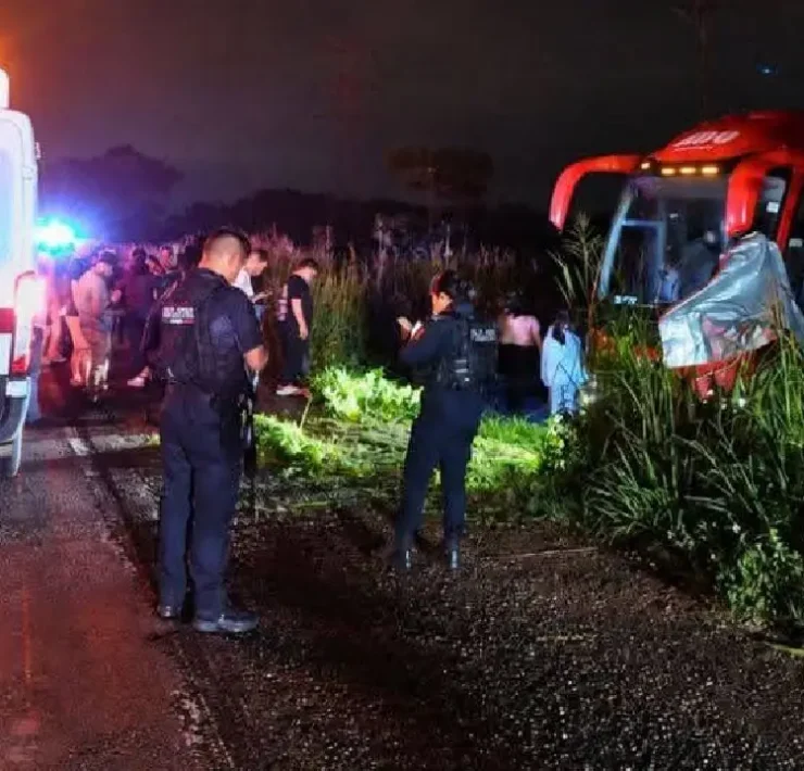 Asaltaron autobús de ADO en Veracruz y pasajeros vivieron momentos de terror