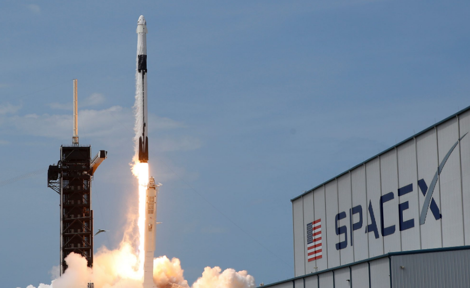 Inminente choque de un cohete de SpaceX contra la Luna