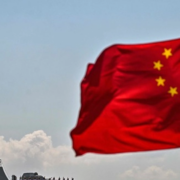 China anuncia nuevas restricciones a exportaciones a EU