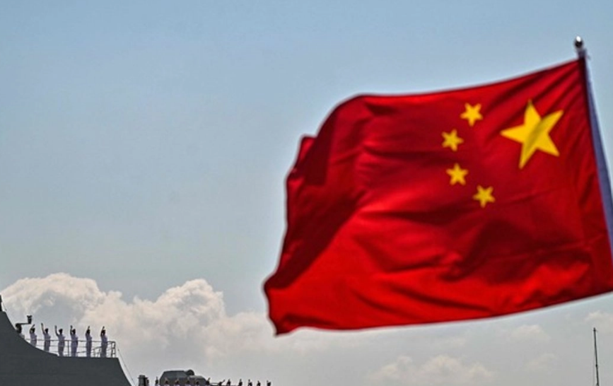China anuncia nuevas restricciones a exportaciones a EU