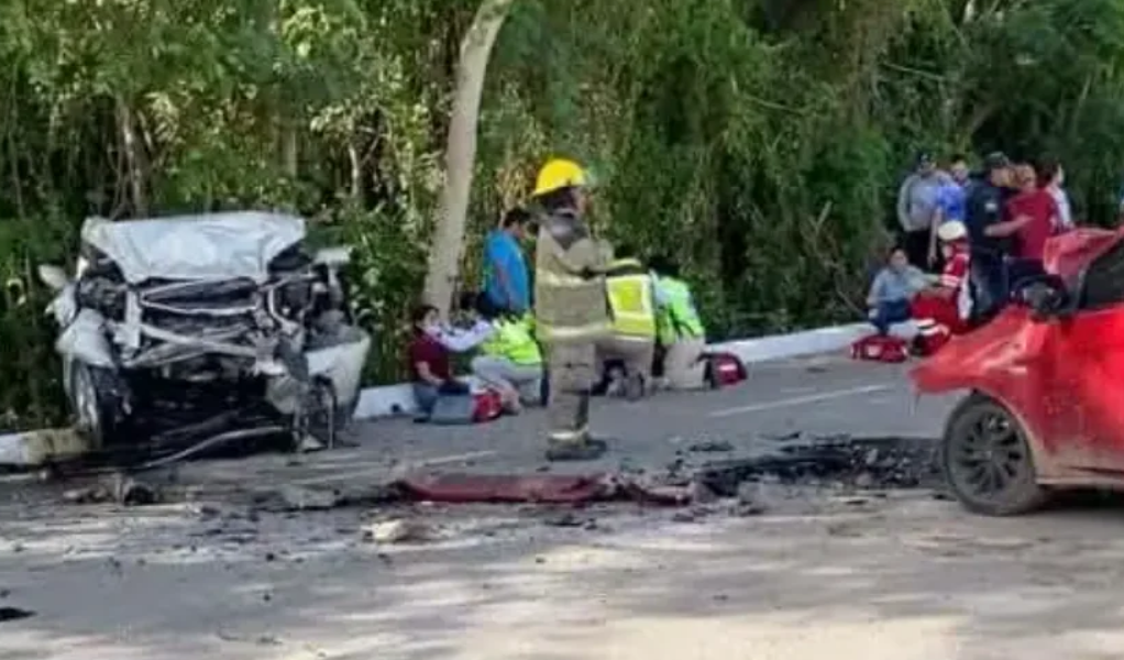 Familiares piden justicia tras accidente en carretera de Campeche