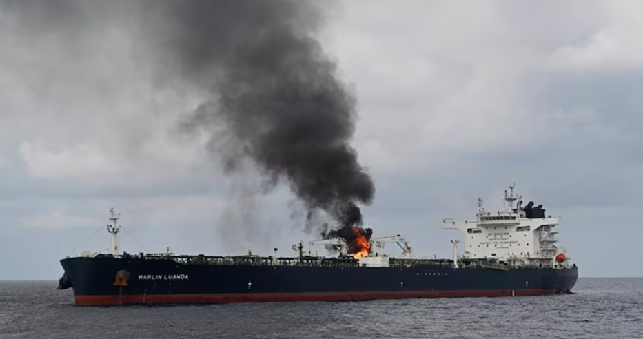 Un proyectil hundió un buque mercante de bandera india en el Mar Rojo