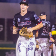 Piratas de Campeche empatan la serie ¡Arde!