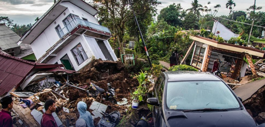 Evacuaciones y daños materiales