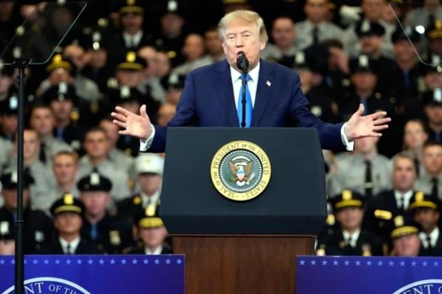 Trump afirma que Ormuz es parte de EEUU