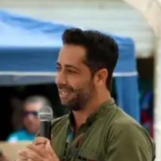 Candidato a gubernatura arremete y desata polémica