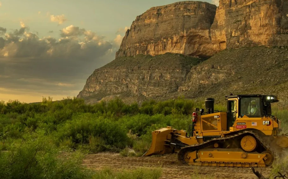 Trump dio marcha atrás en la construcción de un muro en Big Bend