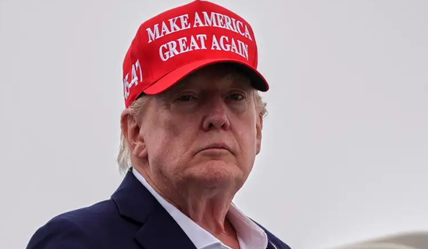 Trump amenaza fuertemente a Omán por "interponerse" en las negociaciones
