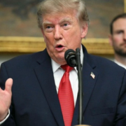 Trump lanza nueva ofensiva económica y advierte a aliados de Irán