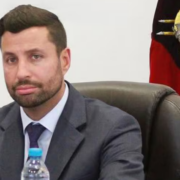 El jefe de Inteligencia de Ecuador muere junto a su esposa