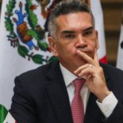 Fiscalía anticorrupción va por exfuncionarios: ¿Qué sigue?