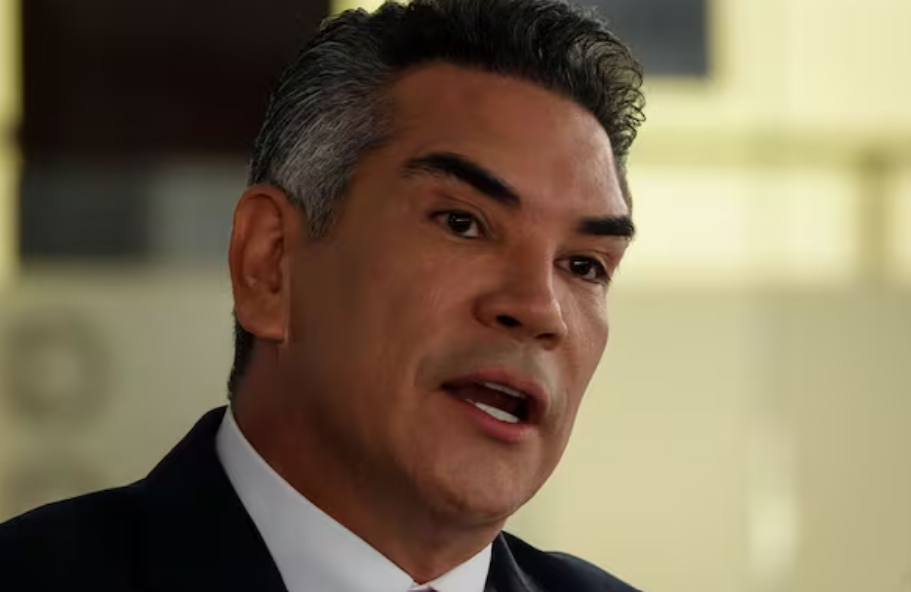 Alejandro Moreno denuncia persecución política para proteger a la oposición