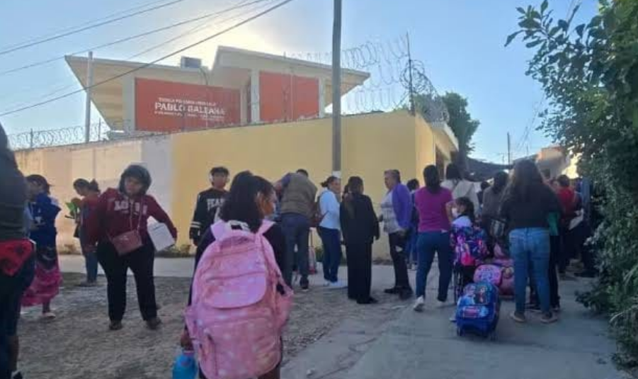 ¡Regresen miles de estudiantes a clases en Campeche!