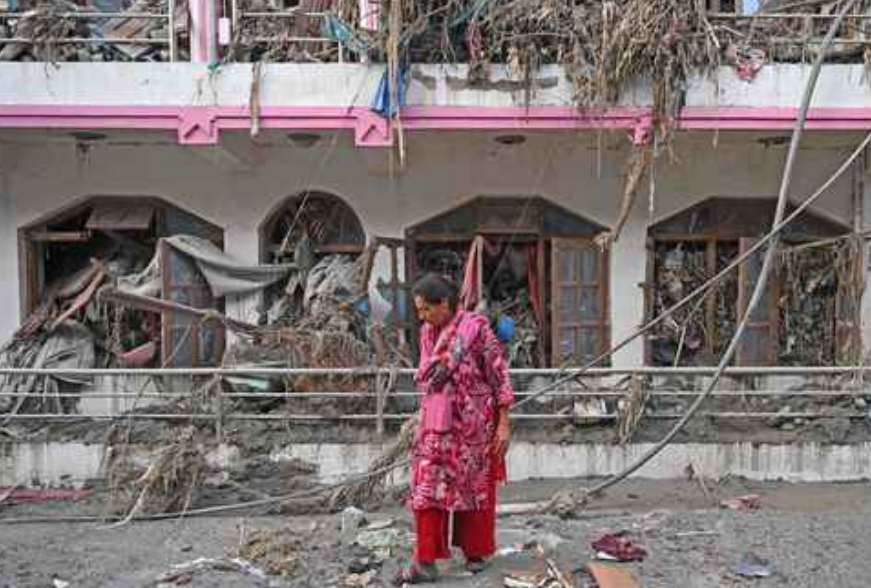 Sube a más de 2000 la cifra de desaparecidos por inundaciones en Nepal y el Tíbet