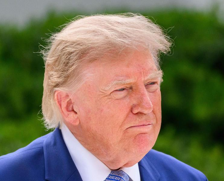 Los republicanos están furiosos con Trump por reavivar polémica arancelaria