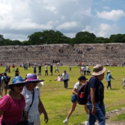 ¡Impacto histórico! El auge turístico desborda ruinas en Campeche