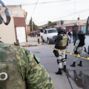 Estalla coche bomba frente a estación de policía