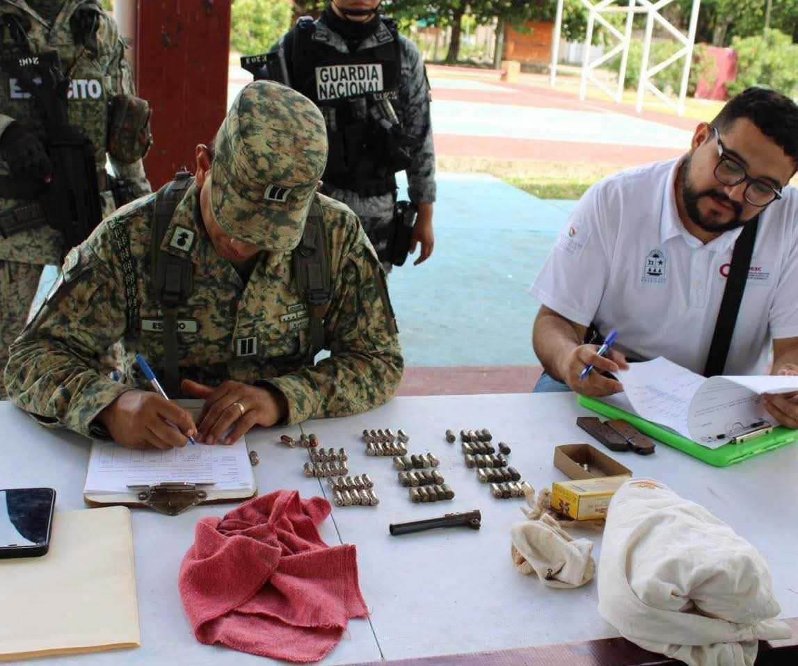 Ciudadanía entrega más de 2400 municiones en primera Feria de Paz
