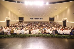 Más de 6 mil 500 estudiantes participaron en el inicio del Curso de Inducción 2026-02 de la UJAT, una etapa clave para integrarse a la vida universitaria y fortalecer su preparación académica.