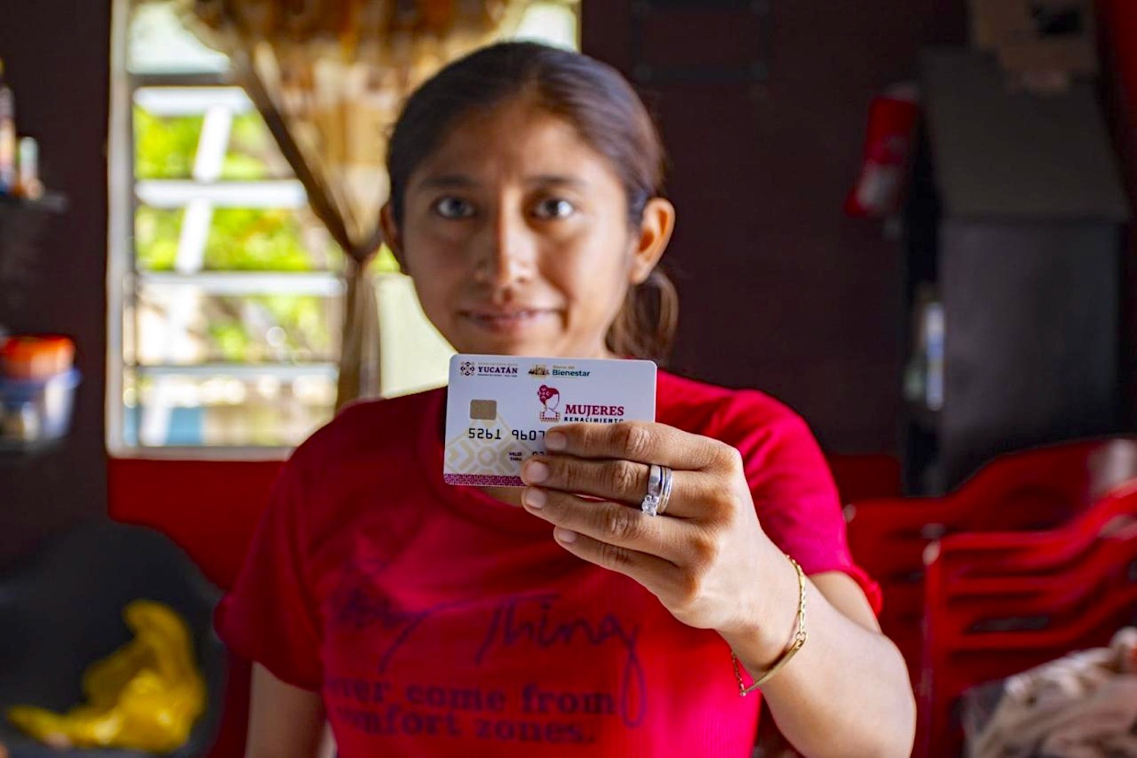  Mujeres Renacimiento: Inicia dispersión del Apoyo para Madres Yucatecas