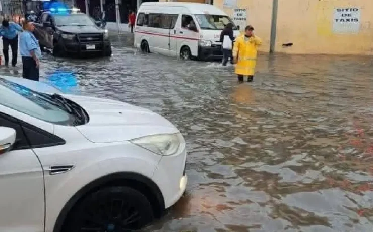 Intensa lluvia en Mérida causa inundaciones en el centro y diferentes colonias