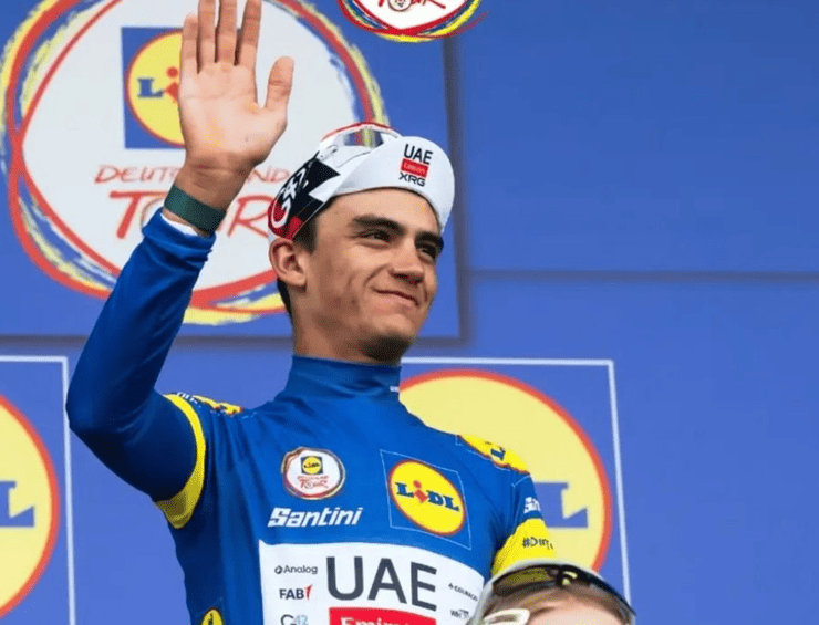 Isaac del Toro hace historia