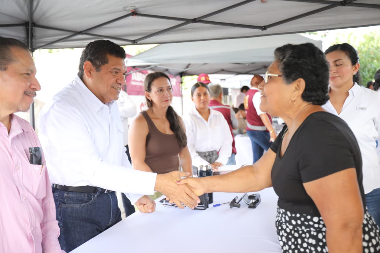 Javier May destaca avances de la transformación 