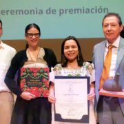 Libro Bordado maya de Yucatán recibe mención honorífica en premio nacional