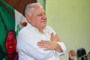 Rafa Marín destaca arraigo con Quintana Roo durante una asamblea informativa en Playa del Carmen, donde compartió parte de su trayectoria y llamó a fortalecer la transformación y la organización ciudadana.