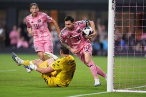 Lionel Messi volvió a brillar con un doblete en la goleada del Inter Miami sobre Atlético de San Luis, liderando a su equipo con una actuación estelar en la Leagues Cup.