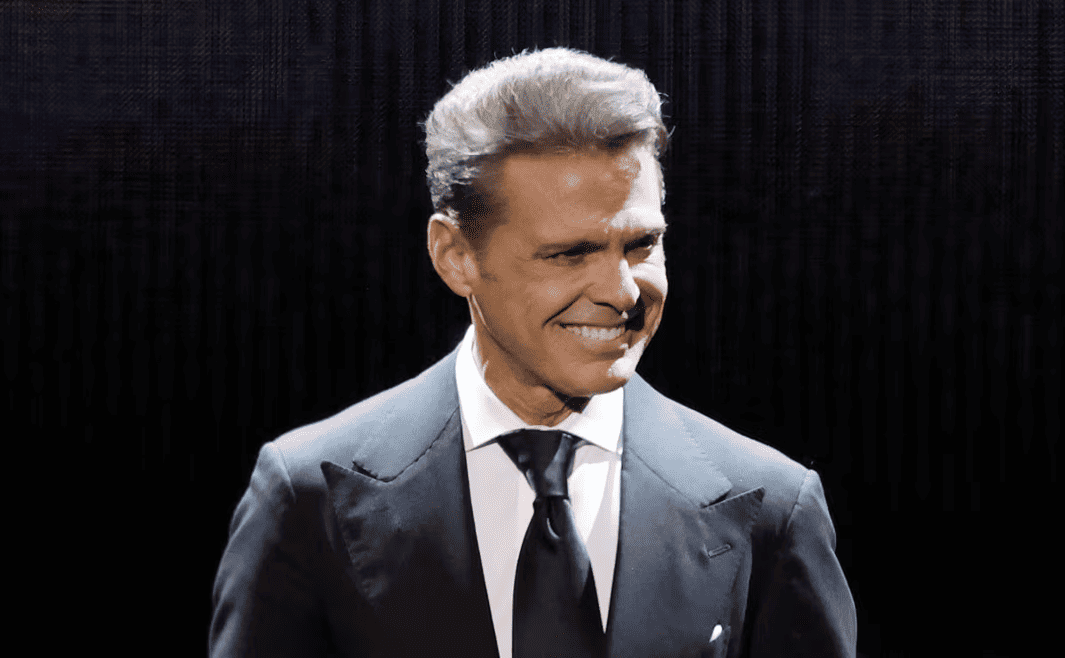 Luis Miguel reaparece tras meses de rumores