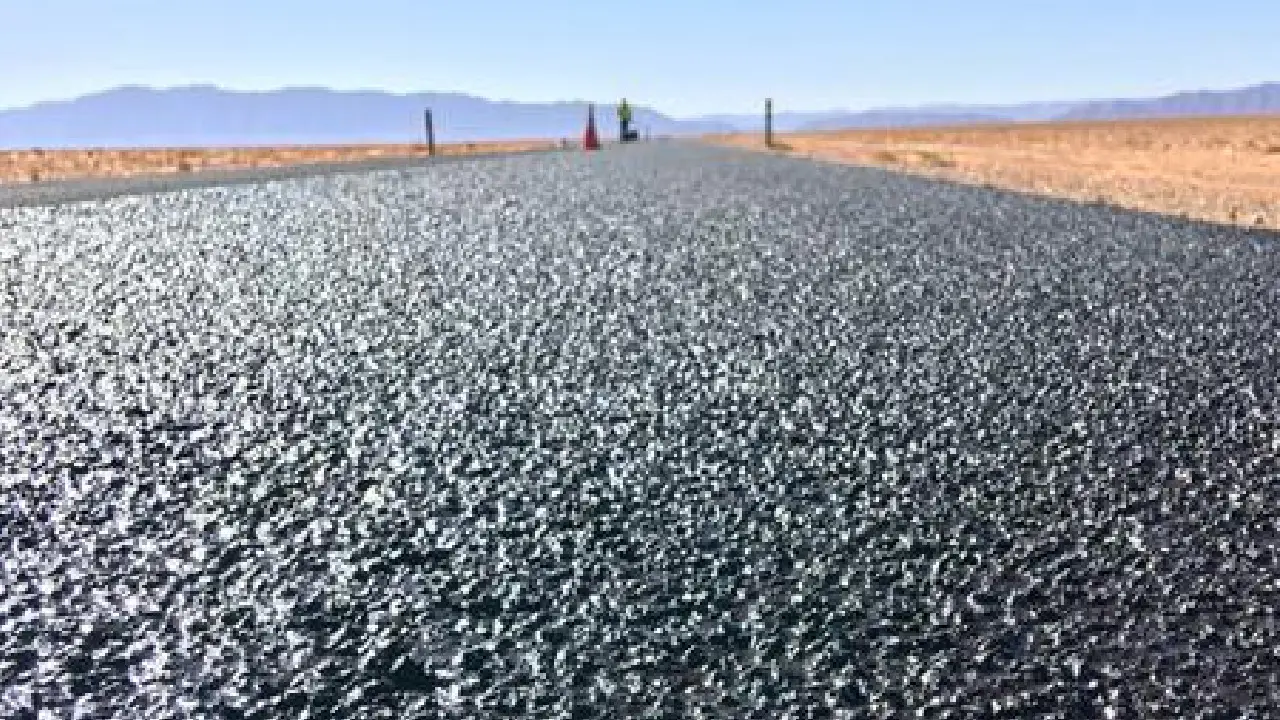 Marruecos le dice adiós al asfalto negro para combatir el calor extremo