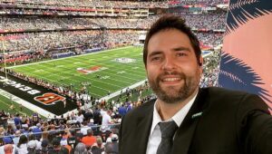 Memo Schutz vive una semana de tensión en La Casa De Los Famosos México, al formar parte de los habitantes en riesgo de eliminación y buscar el respaldo del público para continuar en la competencia.