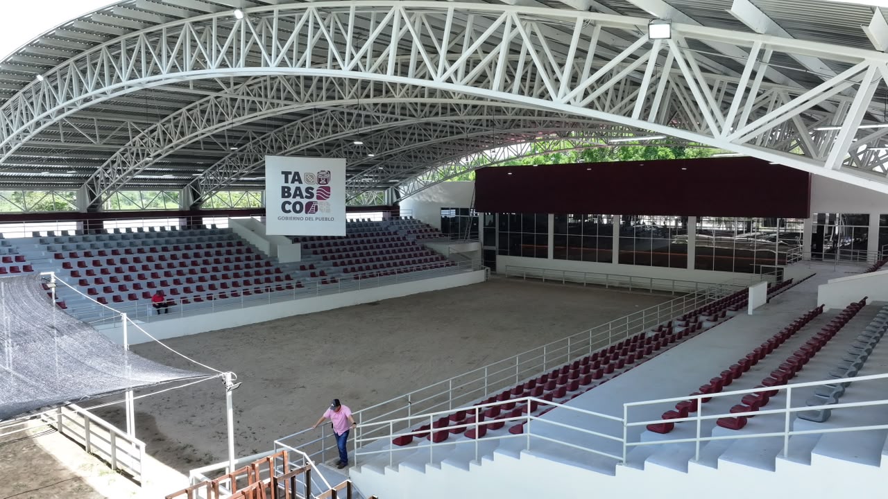 Nueva pista fortalece al sector ganadero