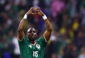 Julián Quiñones mantiene un destacado desempeño con el Al-Qadsiah y continúa demostrando su capacidad goleadora en el futbol saudí.