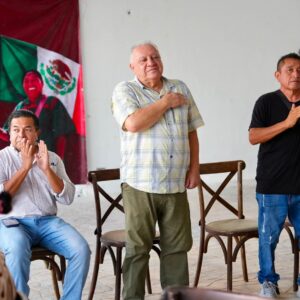 Rafael Marín Mollinedo defendió su trayectoria política y afirmó que continuará recorriendo Quintana Roo, pese a los señalamientos que calificó como parte de una guerra sucia.