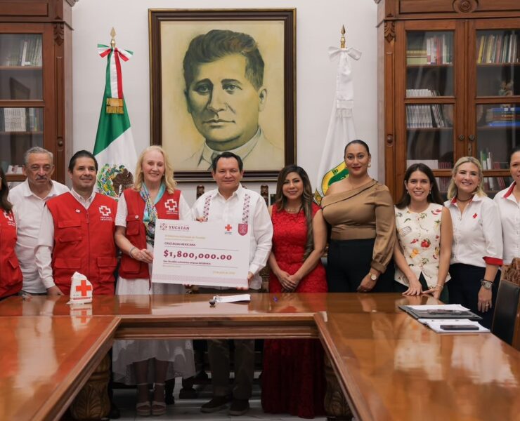 Renacimiento Maya entrega $1.8 millones a la Cruz Roja en Yucatán