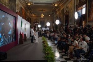 El gobernador Joaquín Díaz Mena destacó que el Renacimiento Maya fortalece el Bienestar de 645 mil yucatecas y yucatecos mediante programas sociales, salud, inclusión y apoyo a las familias más vulnerables.