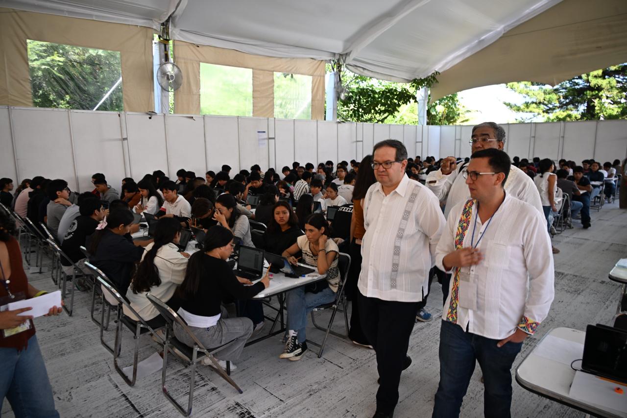 UNAM analiza regresar a examen de ingreso