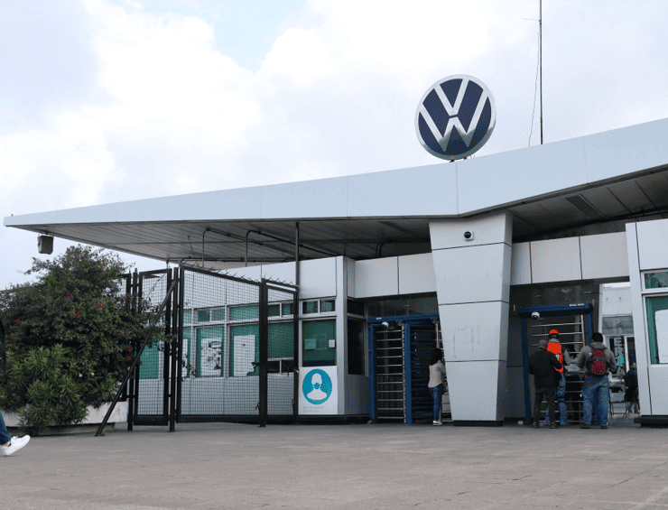 Volkswagen recorta un turno en su planta de Puebla