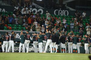 Los Leones de Yucatán cayeron 7-0 ante los Pericos de Puebla este domingo en el Parque de Beisbol Kukulcán