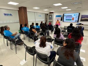 CIFAL Mérida y UNICEF reunieron por primera vez a representantes de ASUR, OMA, GAP y el AICM en un webinar especializado para el sector aeroportuario