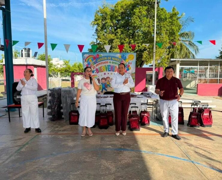 ¡Regreso a clases! Chetumal inicia ciclo escolar con apoyos